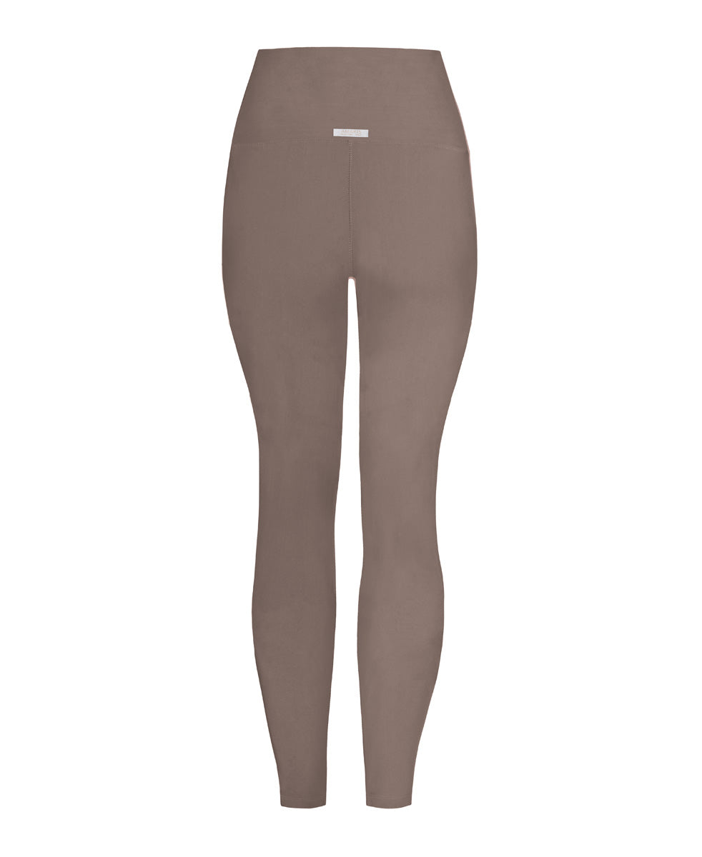 eco friendly workout leggings made from sustainable materials