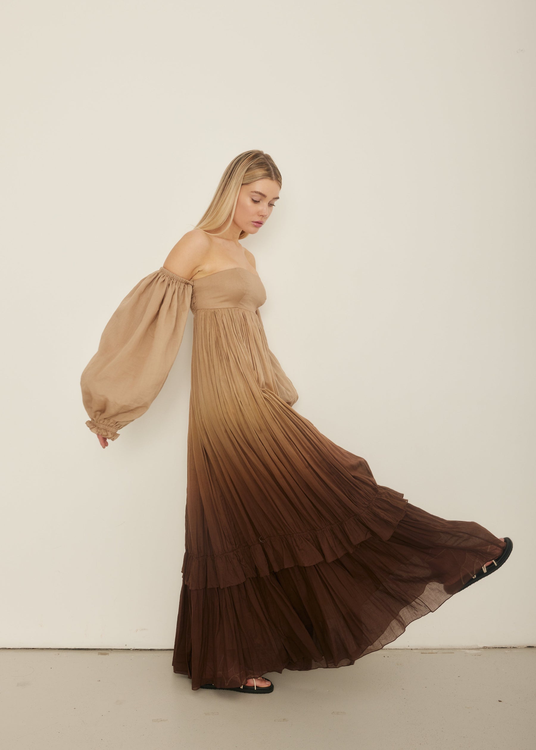 fall maxi dress in chocolate brown ombre