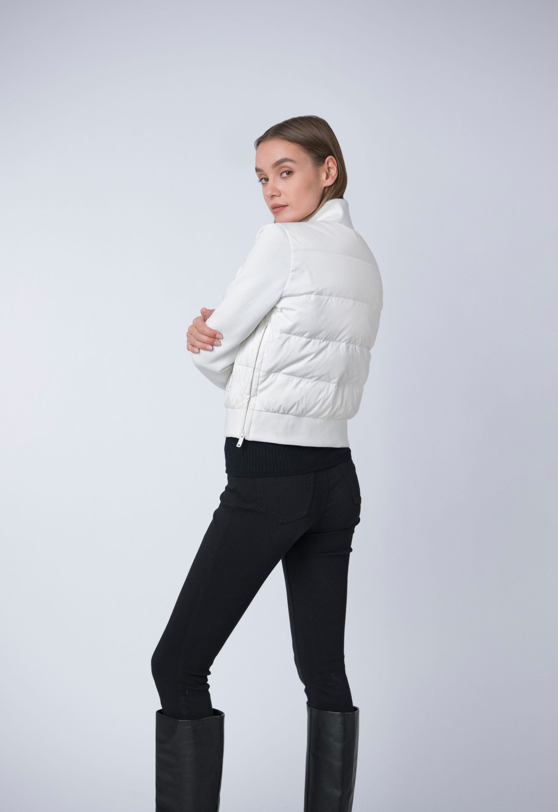 sustainable down cropped puffer jacket with knit sleeves in white