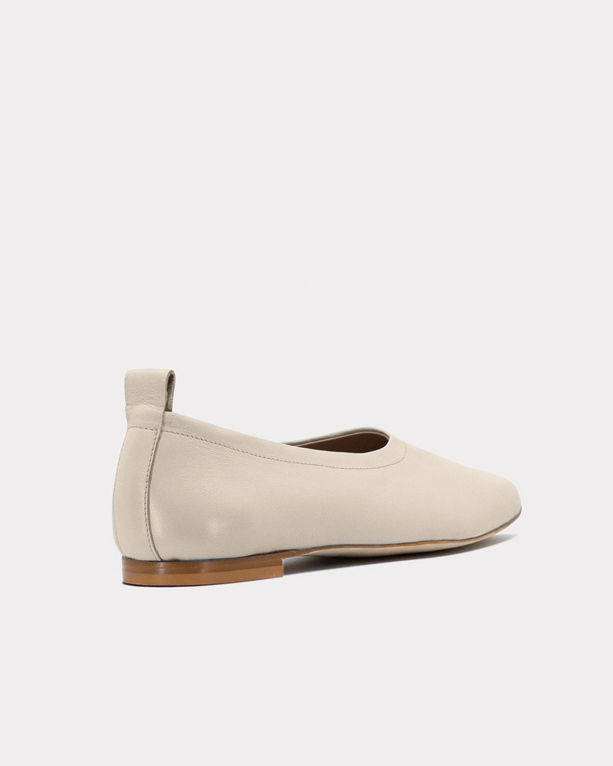 elegant leather flats made from ethical leather in ivory