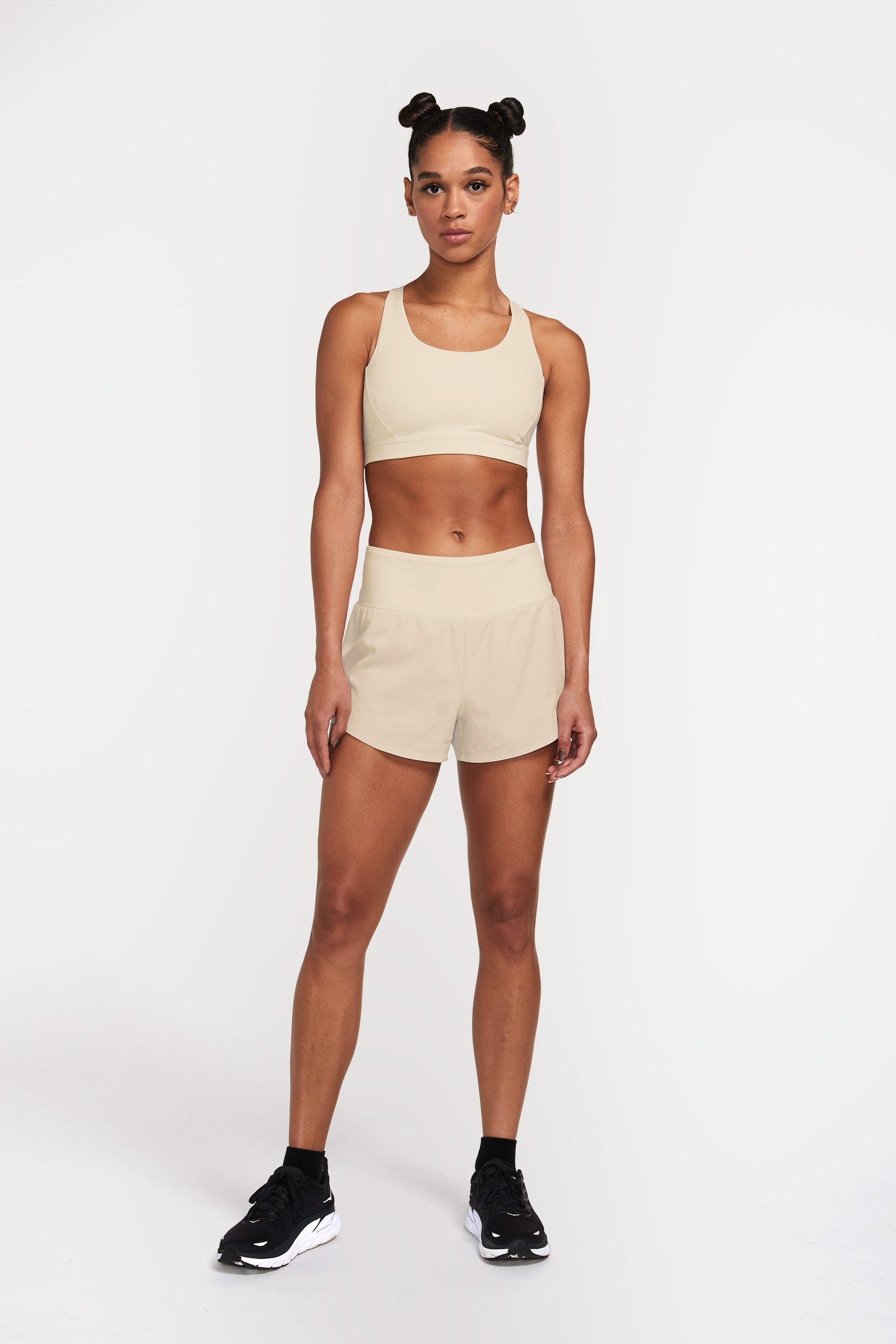 Sustainable athletic set in beige 
