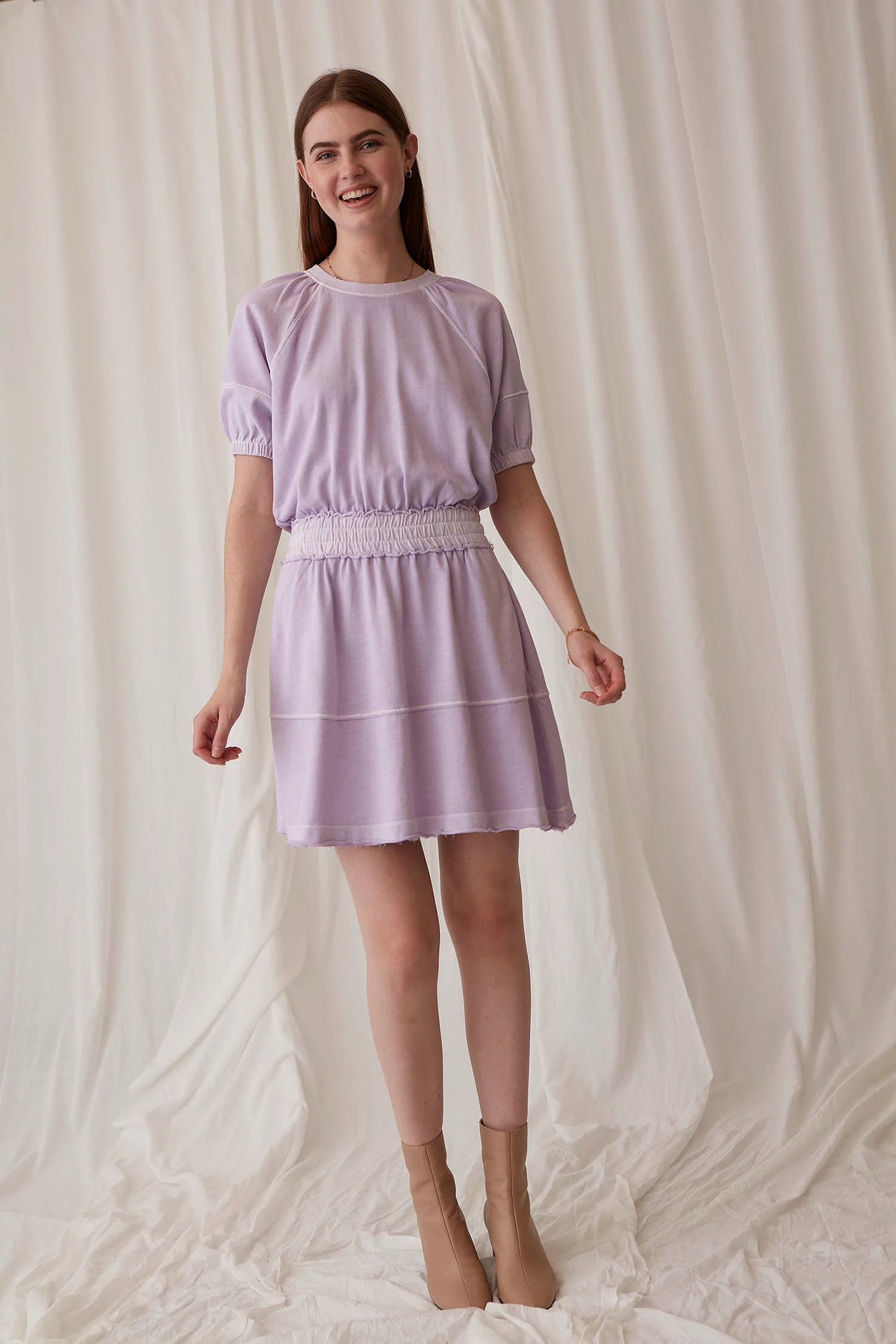 casual dress for summer with puff sleeves in purple