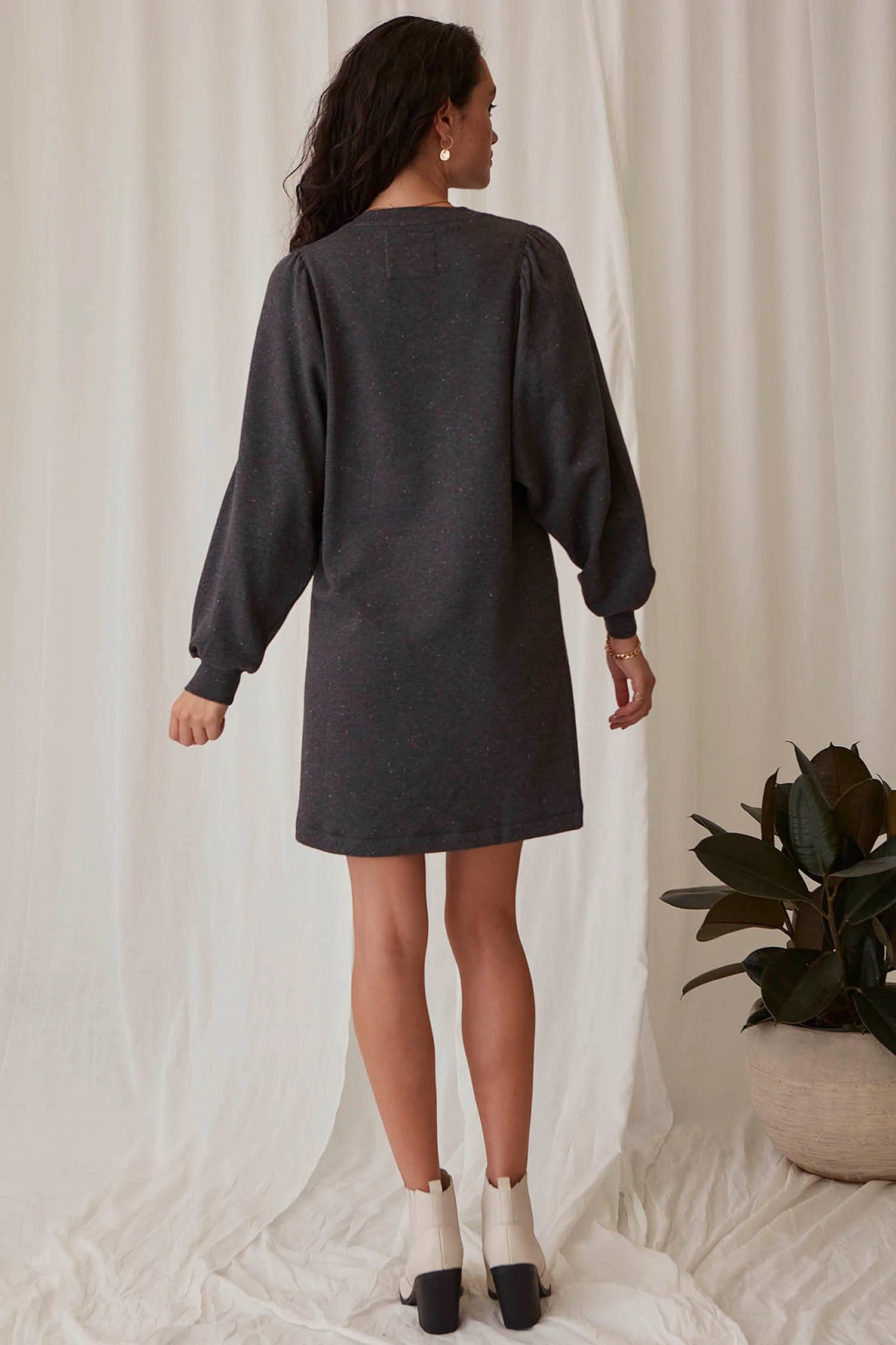 sustainable cotton dress long sleeves in charcoal grey
